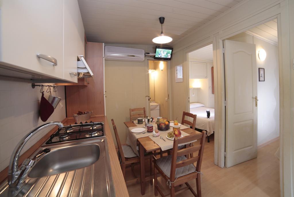 Il Frantoio Camping San Bartolomeo Al Mare Bilik gambar