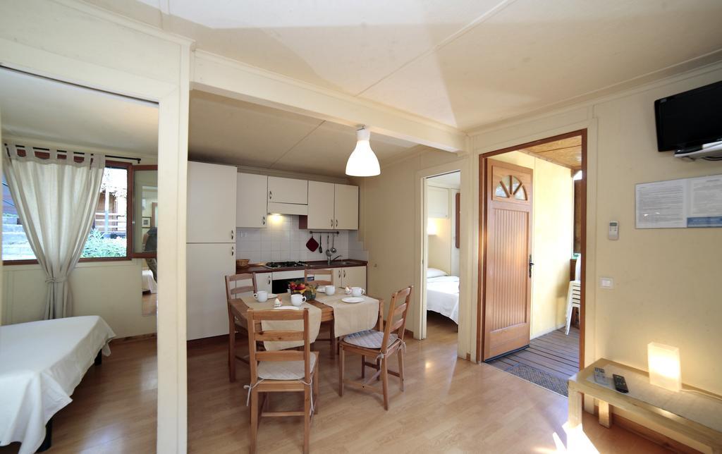 Il Frantoio Camping San Bartolomeo Al Mare Bilik gambar